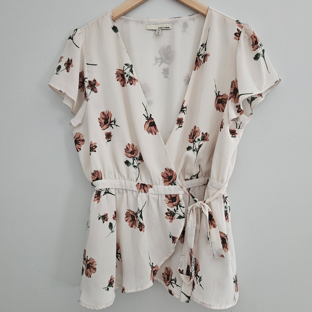 3/$20 June & Hudson Floral Wrap Blouse - Cream and Red